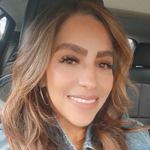 Meet your Posher, Ileana